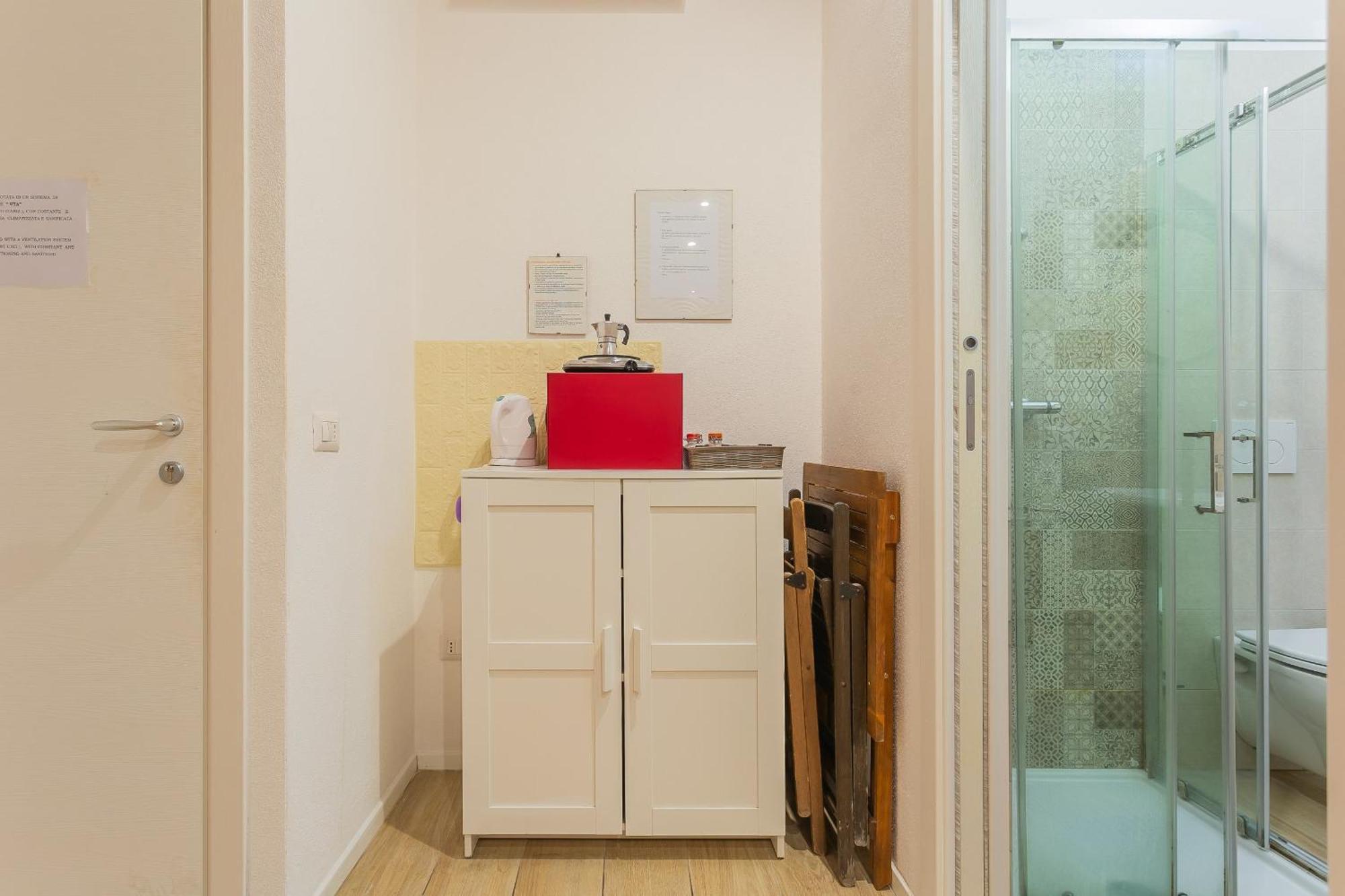 Red Rooms By Wonderful Italy Bari Exterior foto